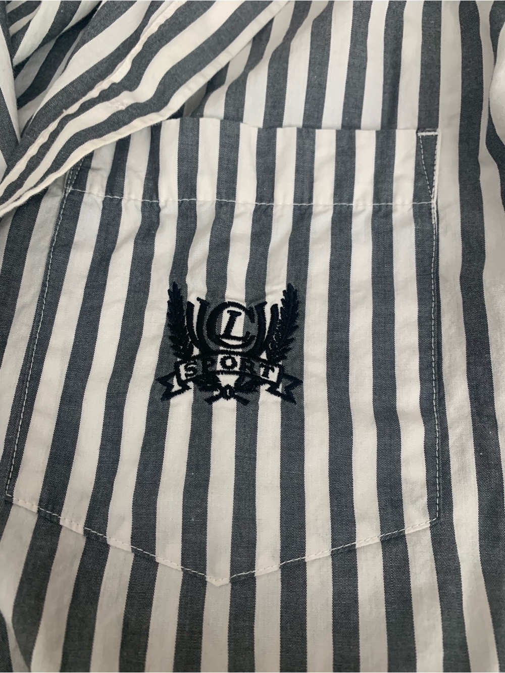 Liz Claiborne Black and White Striped Button-Up Blouse - Picture 4 of 6